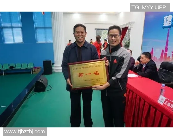 专访王伟:探寻羽毛球冠军背后的训练与心态秘诀 专访王伟:探寻羽毛球冠军背后的训练与心态秘诀