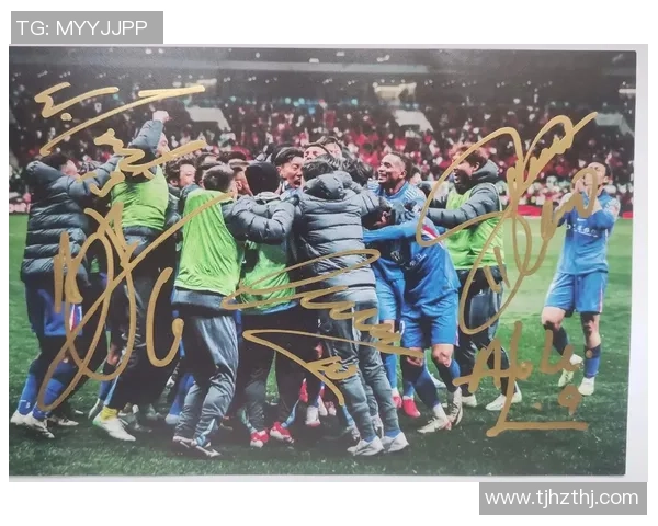 如何在比赛和活动中成功获取足球明星的亲笔签名技巧与建议 如何在比赛和活动中成功获取足球明星的亲笔签名技巧与建议