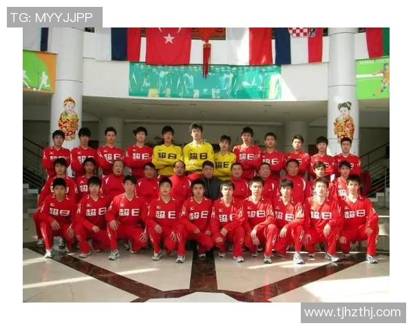 上海足球明星大聚会盛况空前球迷欢聚一堂共庆足球激情时刻 上海足球明星大聚会盛况空前球迷欢聚一堂共庆足球激情时刻