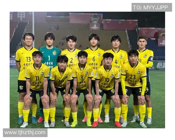 揭秘足球明星小龙的传奇人生与辉煌成就以及他对足球的热爱与贡献 揭秘足球明星小龙的传奇人生与辉煌成就以及他对足球的热爱与贡献