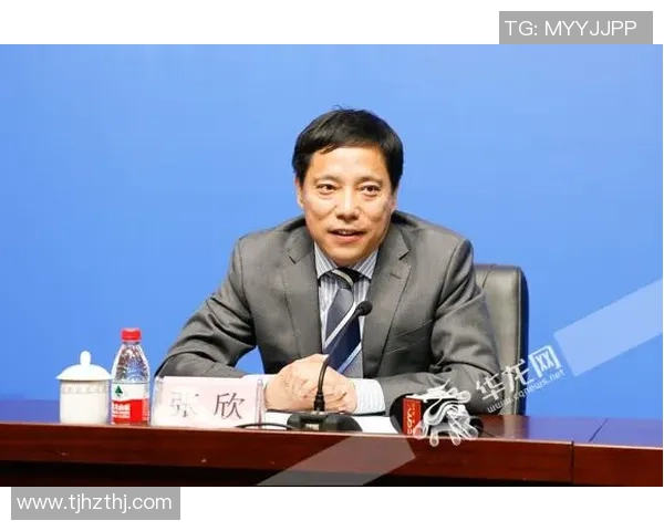 重庆足球队近期状态分析与表现评估探讨 重庆足球队近期状态分析与表现评估探讨